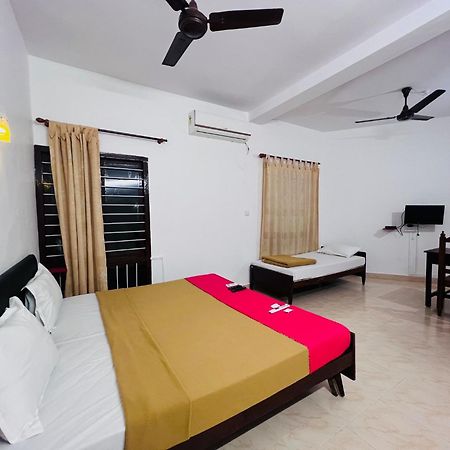 Hotel Sunday - Townhouse Club Airport Trivandrum Thiruvananthapuram Zewnętrze zdjęcie