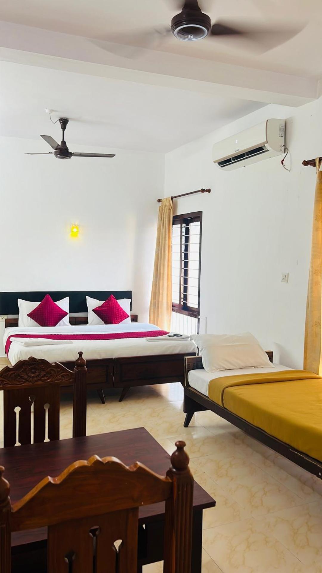 Hotel Sunday - Townhouse Club Airport Trivandrum Thiruvananthapuram Zewnętrze zdjęcie