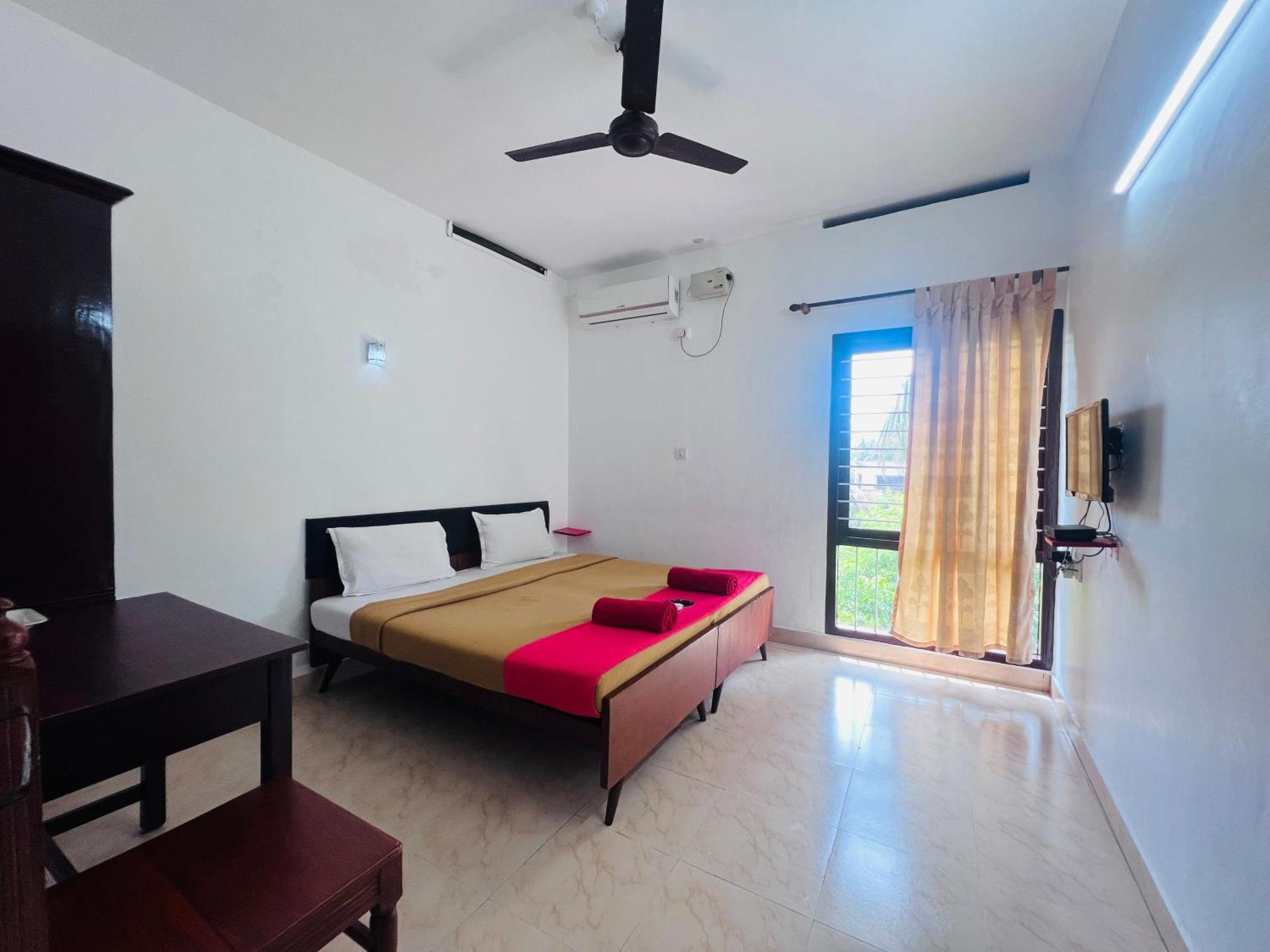 Hotel Sunday - Townhouse Club Airport Trivandrum Thiruvananthapuram Zewnętrze zdjęcie