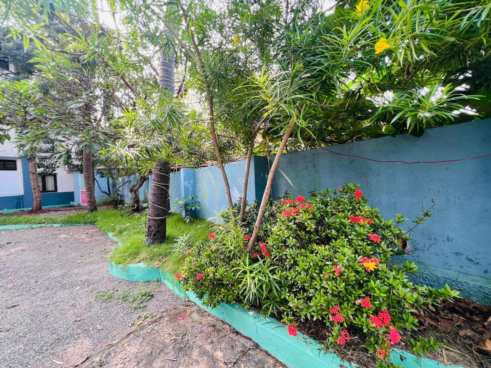 Hotel Sunday - Townhouse Club Airport Trivandrum Thiruvananthapuram Zewnętrze zdjęcie