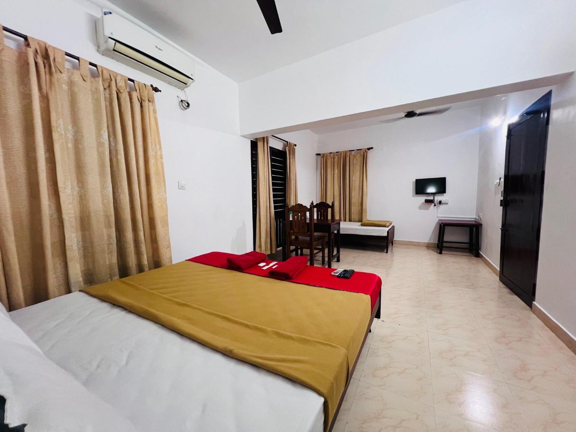 Hotel Sunday - Townhouse Club Airport Trivandrum Thiruvananthapuram Zewnętrze zdjęcie